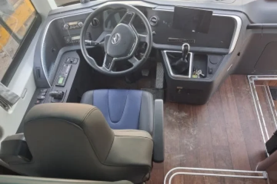 BUS MERCEDES SPRINTER 14 PLACES